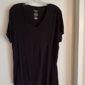 Nine West Women's Classic Black Short Sleeve Tee